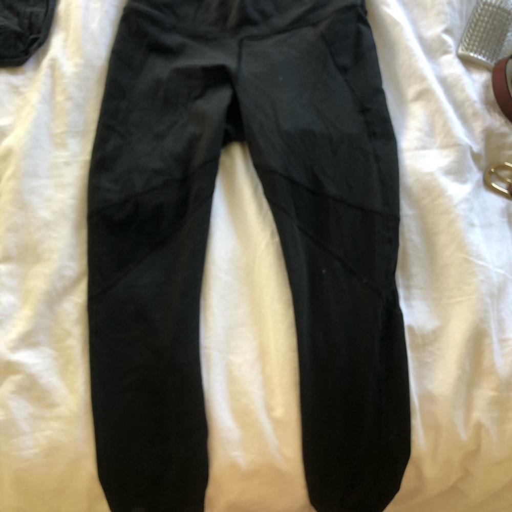 Black athleta mesh leggings - Picture 3 of 4